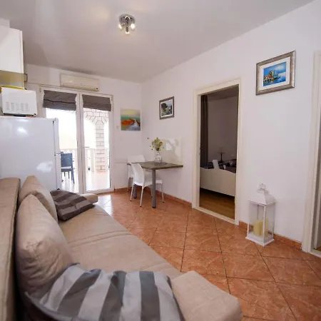 Marina-1 By Interhome Lägenhet