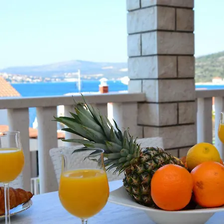 Marina-1 By Interhome Lägenhet Ražanj